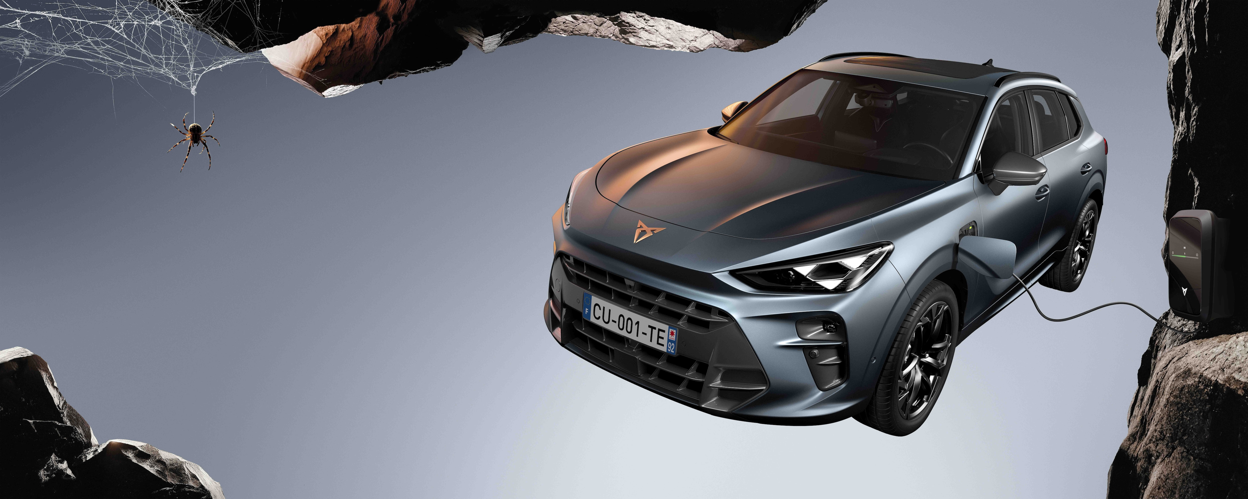 Découvrez la gamme E-HYBRIDE rechargeable CUPRA. 