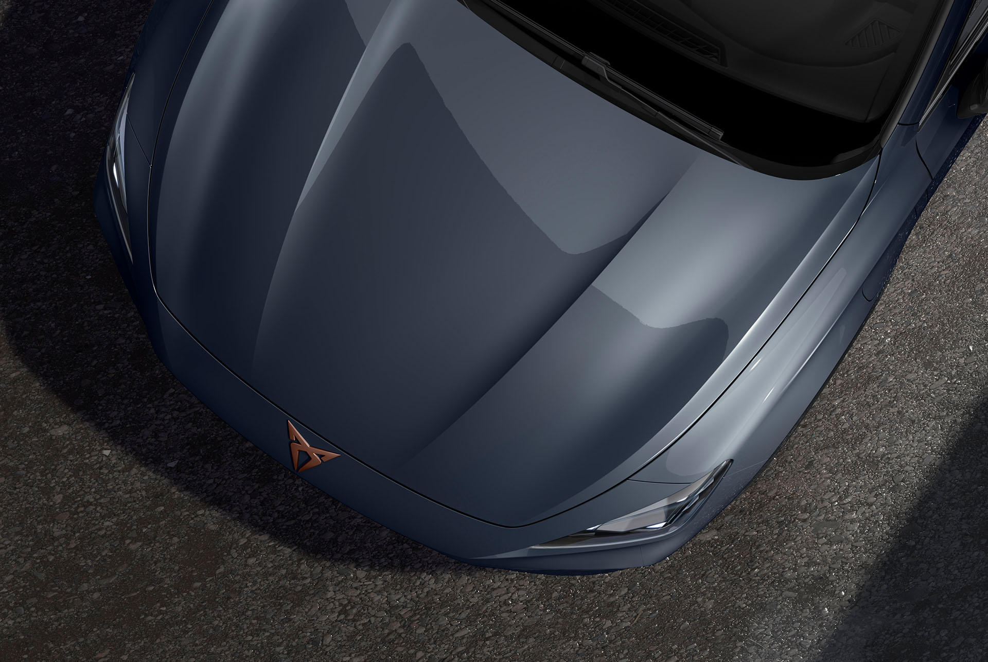 Vue du dessus du nouveau CUV CUPRA Formentor 2024 en Gris magnétique