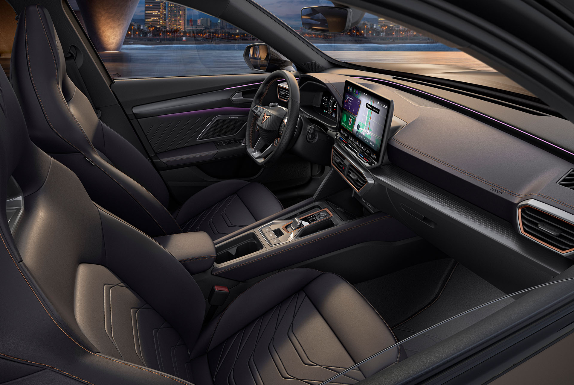 Vue intérieure du nouveau CUPRA Formentor 2024 avec un design intérieur progressif, une console centrale, des sièges sportifs, des surpiqûres raffinées, un volant multifonctionnel, de grands écrans d’infotainment et un tableau de bord au design épuré.