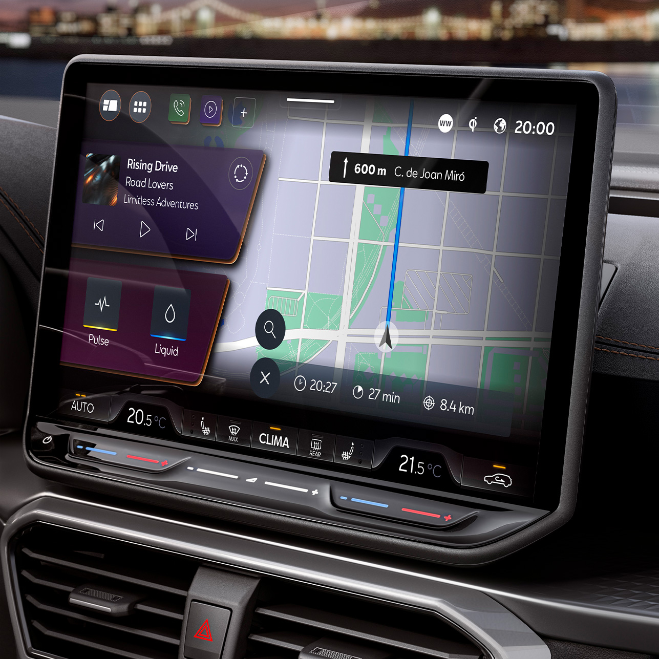 Cupra Leon Sportstourer dashboard view, infotainment system screen with CUPRA CONNECT, for finding PHEV charging stations, live traffic alerts, charging stations and finding car parks.