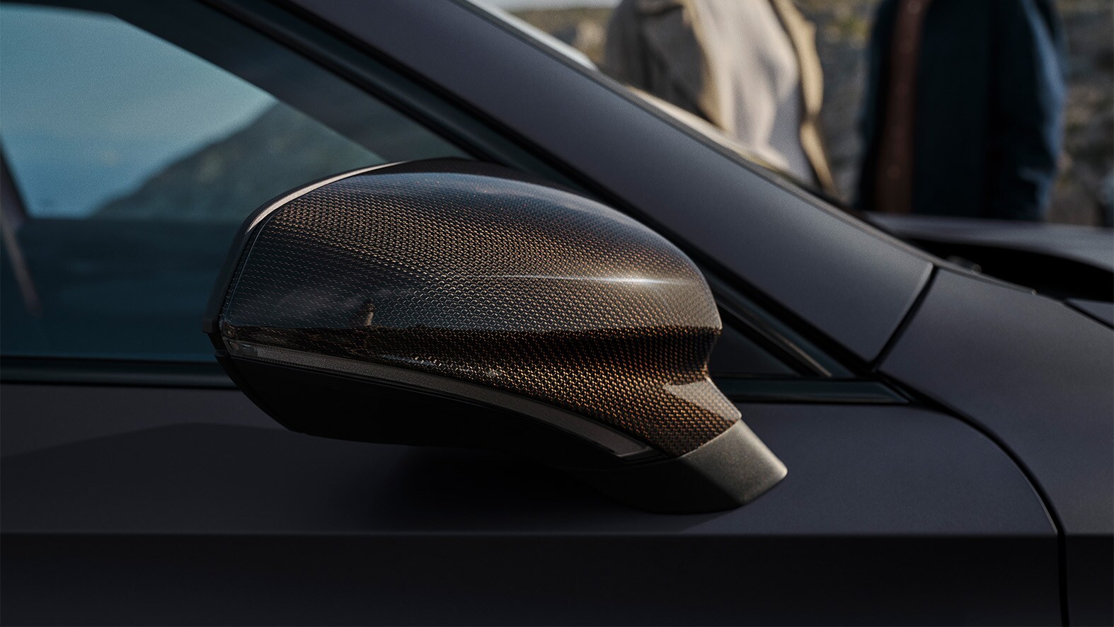 cupra formentor 2024 coques de rétroviseurs fibre de carbone copper